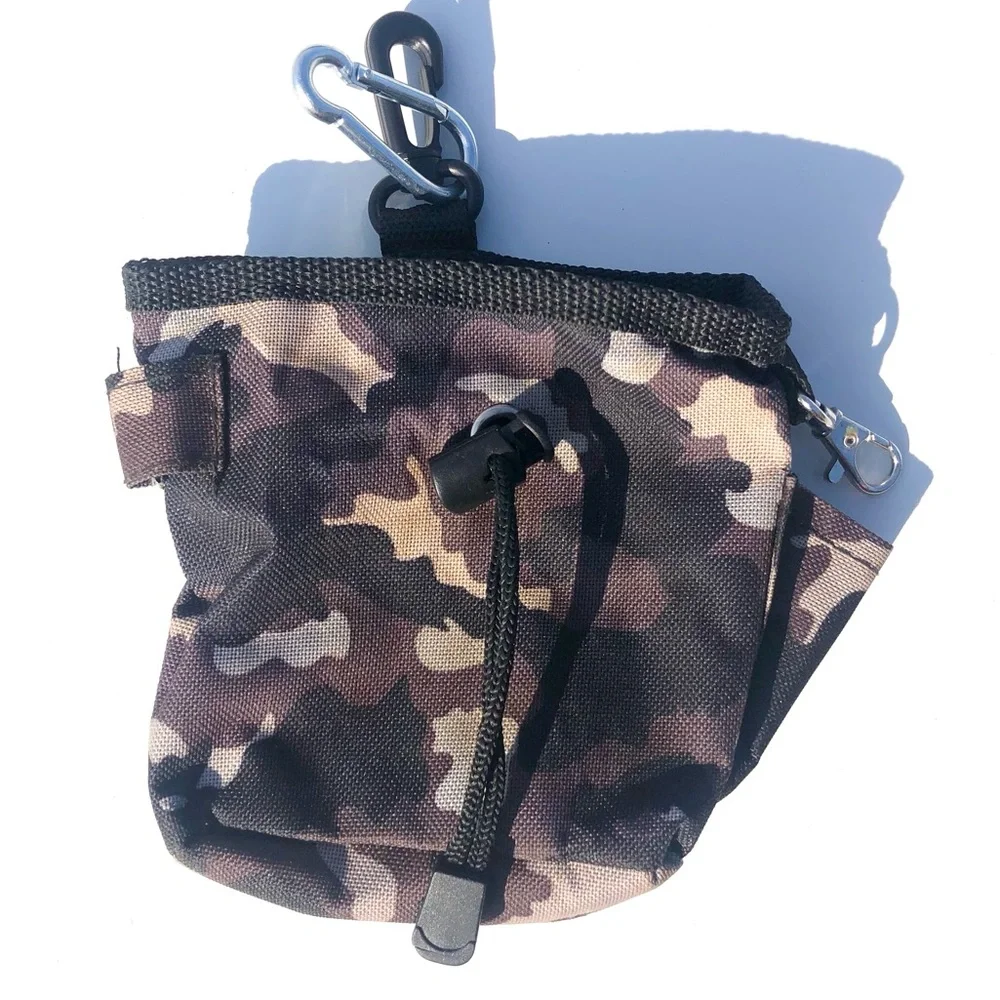 Clix Dog Treat Trailer Bag Clip On